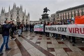 Ιταλία: Στους δρόμους 8.000 αντιεμβολιαστές