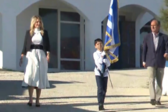 Ο 9χρονος Τάσος παρέλασε μόνος του με τη γαλανόλευκη στο Μαθράκι
