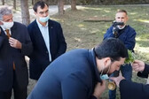 Μητροπολίτης Γρεβενών: Κατέβαζε τις μάσκες των επισήμων για να φιλήσουν τον σταυρό (video)